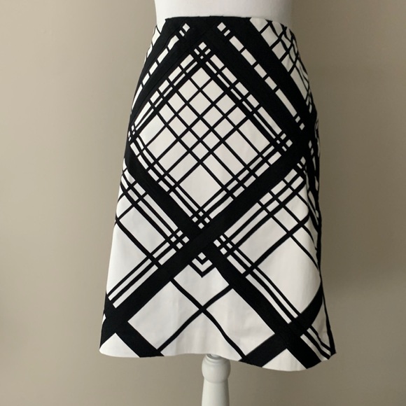 White House Black Market Dresses & Skirts - Ribbon Detail Pencil Skirt
